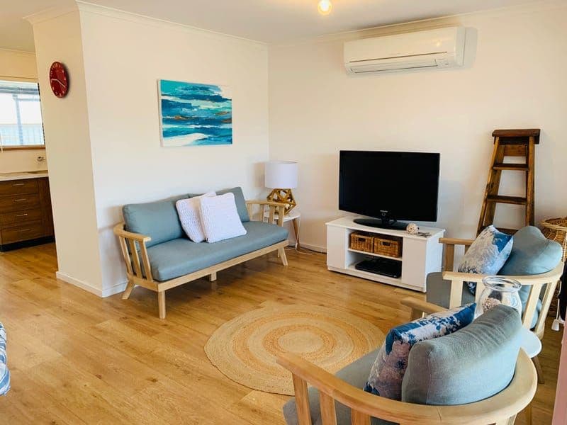 17 Monmouth Street, Moonta Bay SA 5558, Moonta Bay - Thumbnail 3