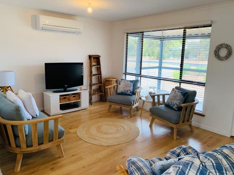 17 Monmouth Street, Moonta Bay SA 5558, Moonta Bay - Thumbnail 6