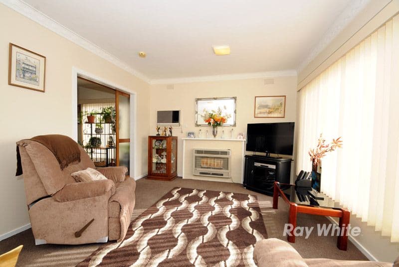 45 Theodore Avenue, NOBLE PARK VIC 3174, Noble Park - Thumbnail 3