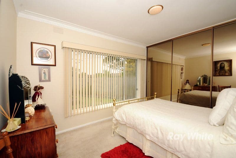 45 Theodore Avenue, NOBLE PARK VIC 3174, Noble Park - Thumbnail 4