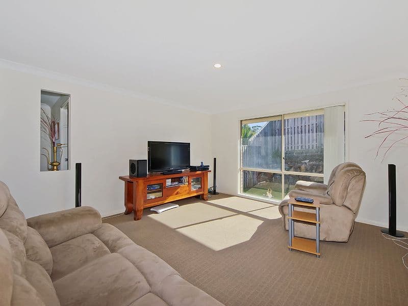 256 Universal Street, PACIFIC PINES QLD 4211, Pacific Pines - Thumbnail 2