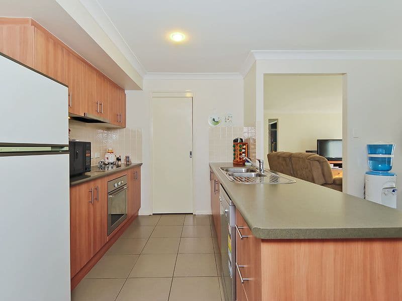 256 Universal Street, PACIFIC PINES QLD 4211, Pacific Pines - Thumbnail 5