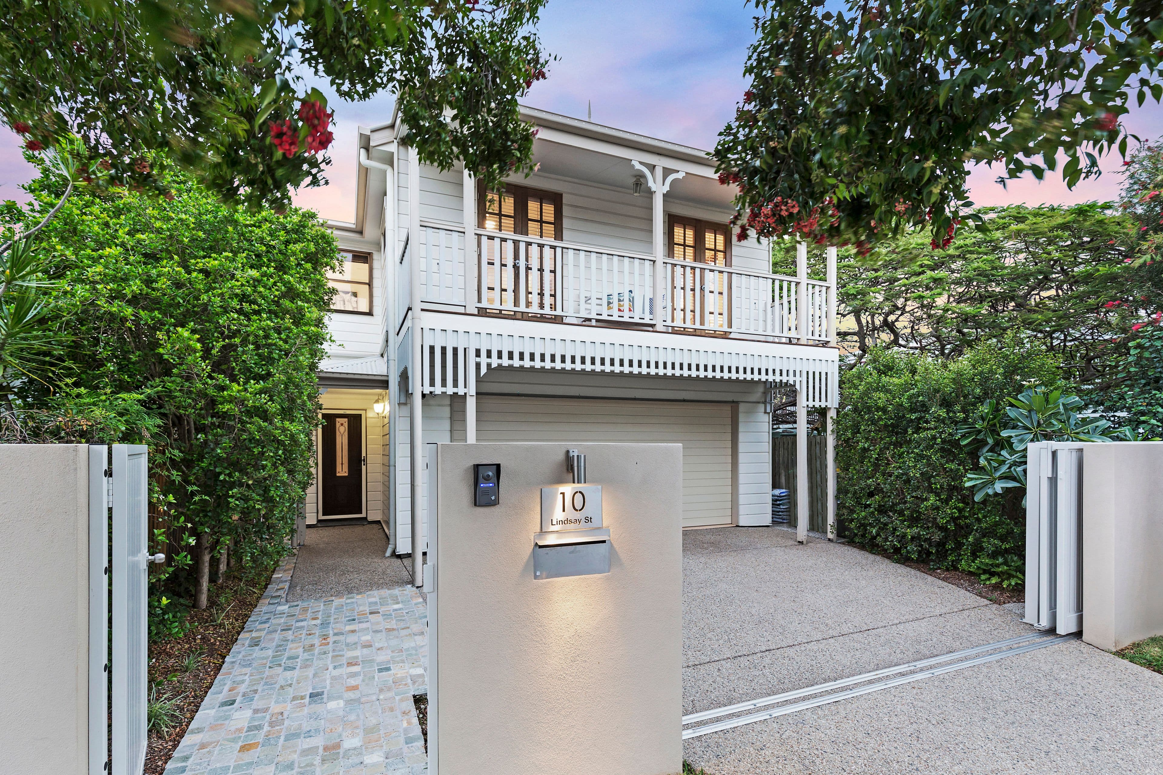 10 Lindsay Street, Hawthorne QLD 4171, Hawthorne - Image 1