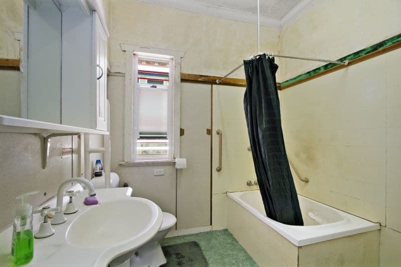17 Merewether Street, CORINDA QLD 4075, Corinda - Thumbnail 7