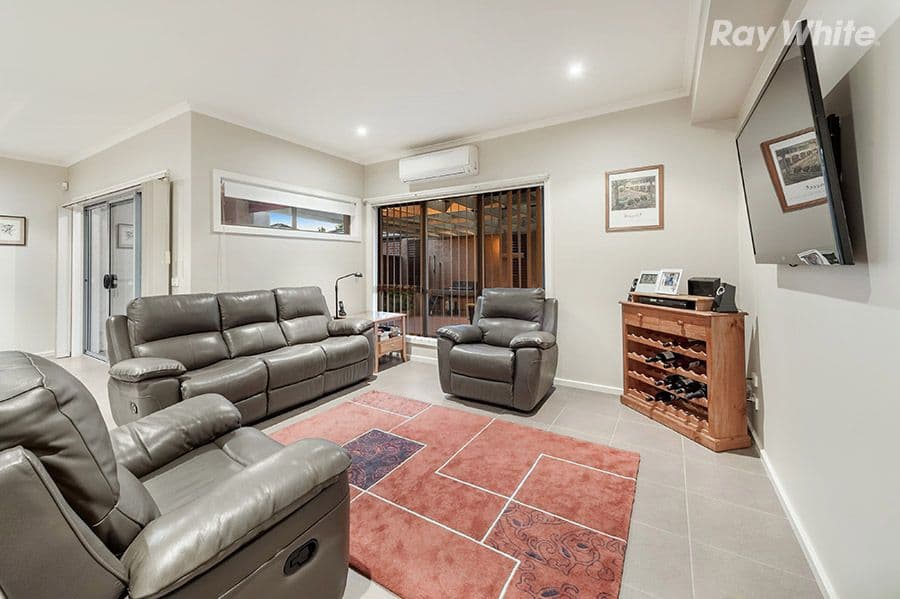 4 Bonniebird Lane, South Morang VIC 3752, South Morang - Thumbnail 3