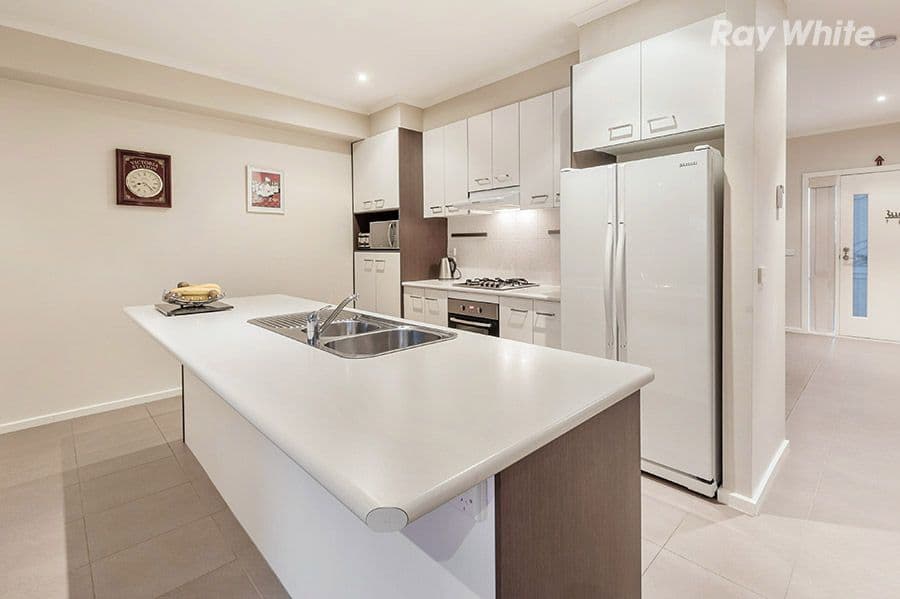 4 Bonniebird Lane, South Morang VIC 3752, South Morang - Thumbnail 4