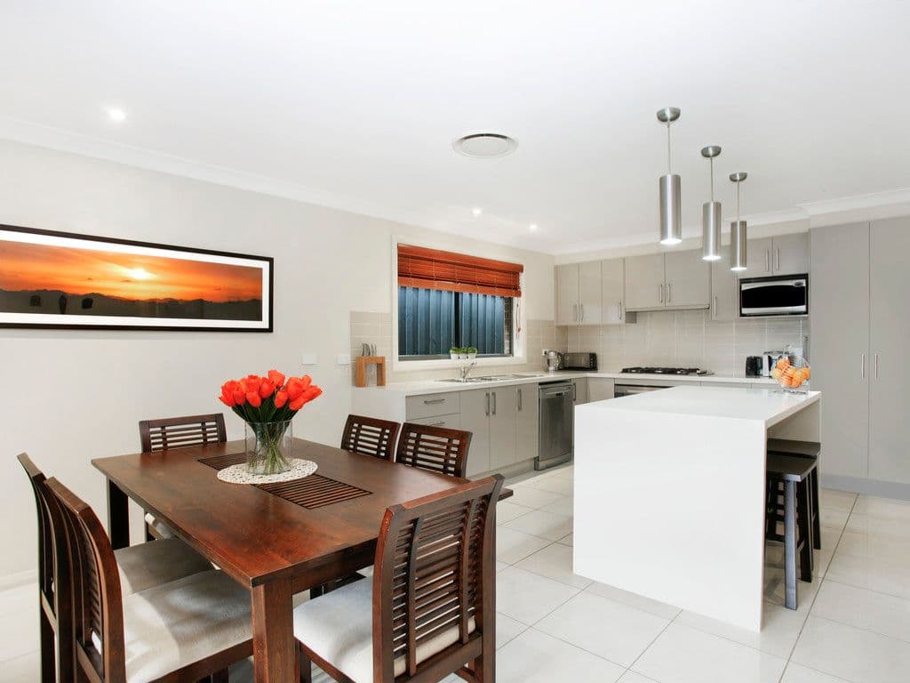 60 Hemsworth Avenue, Middleton Grange - Thumbnail 2
