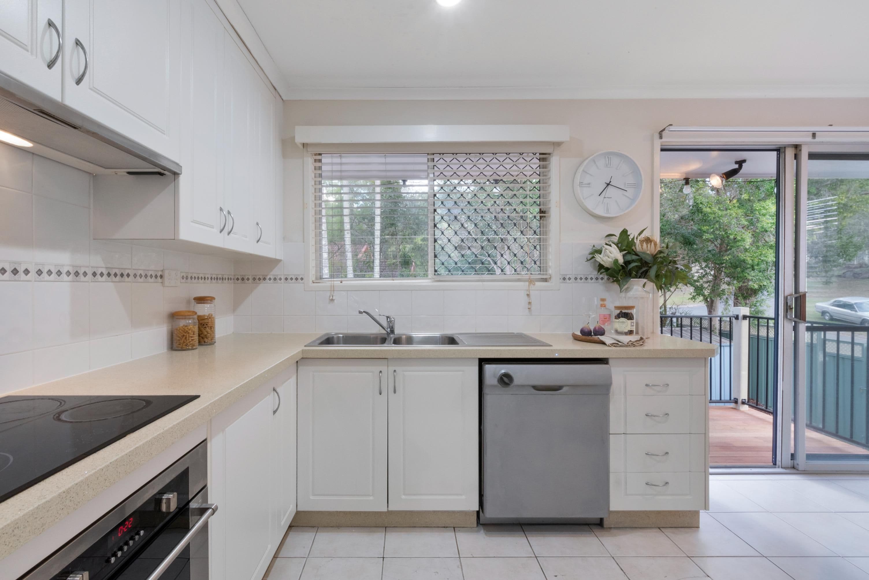 6 Minya Street, The Gap QLD 4061, The Gap - Thumbnail 6