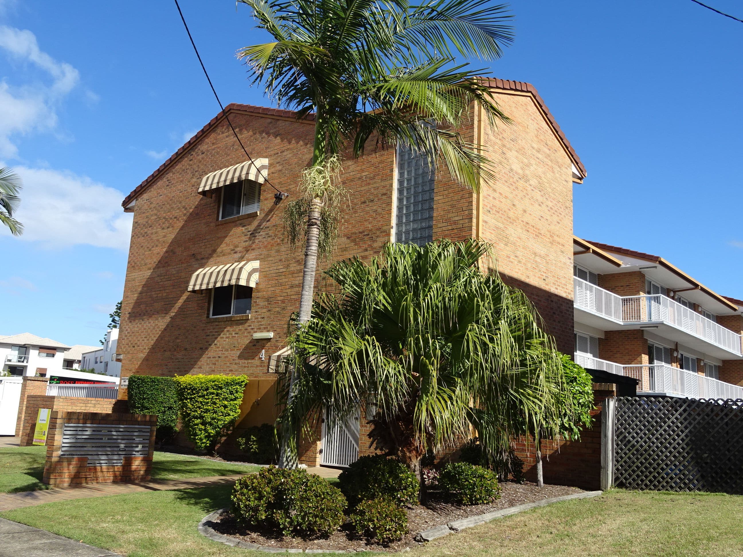 4 Brighton Street, Biggera Waters QLD 4216, Biggera Waters - Thumbnail 2