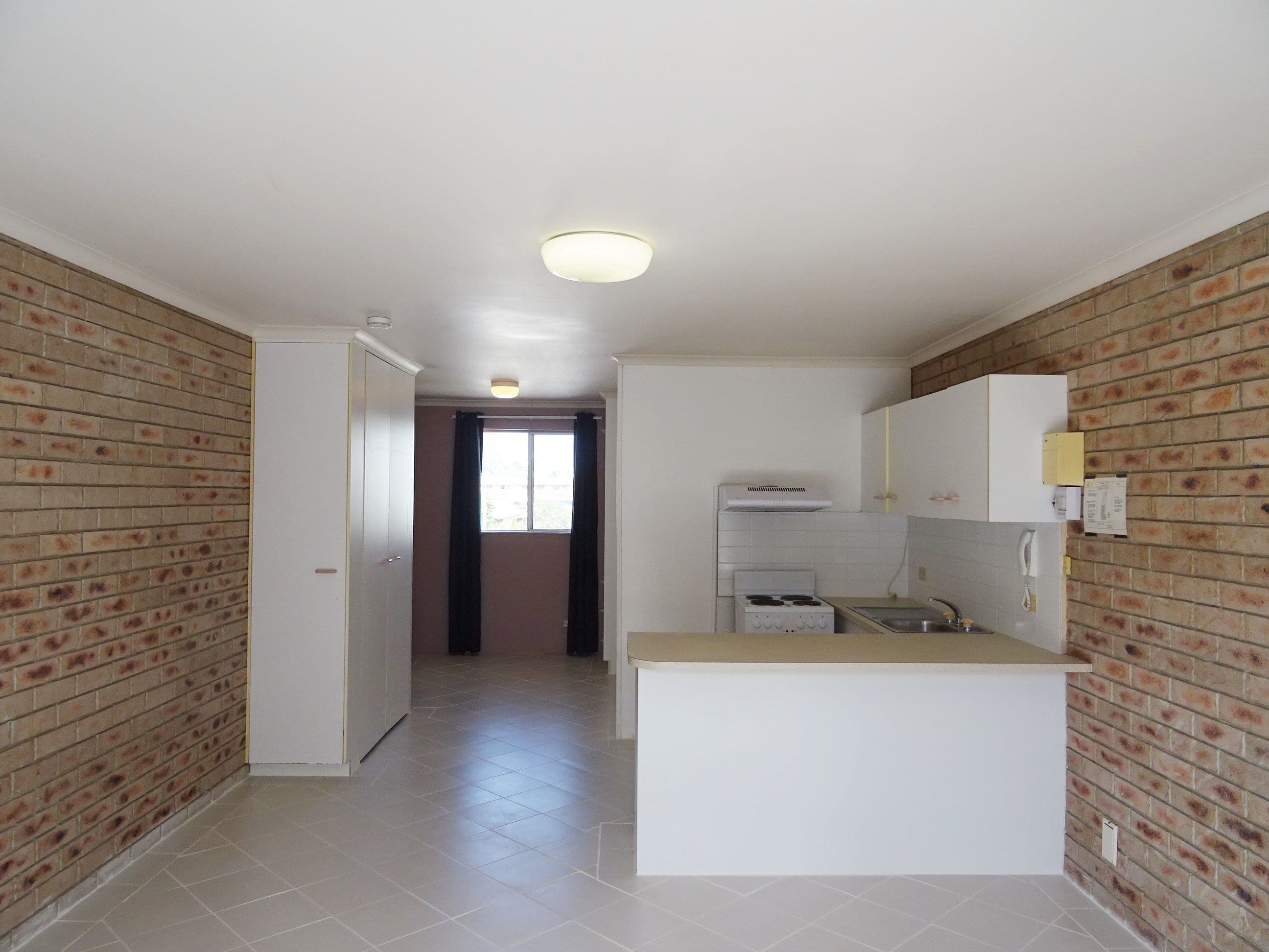 4 Brighton Street, Biggera Waters QLD 4216, Biggera Waters - Thumbnail 5