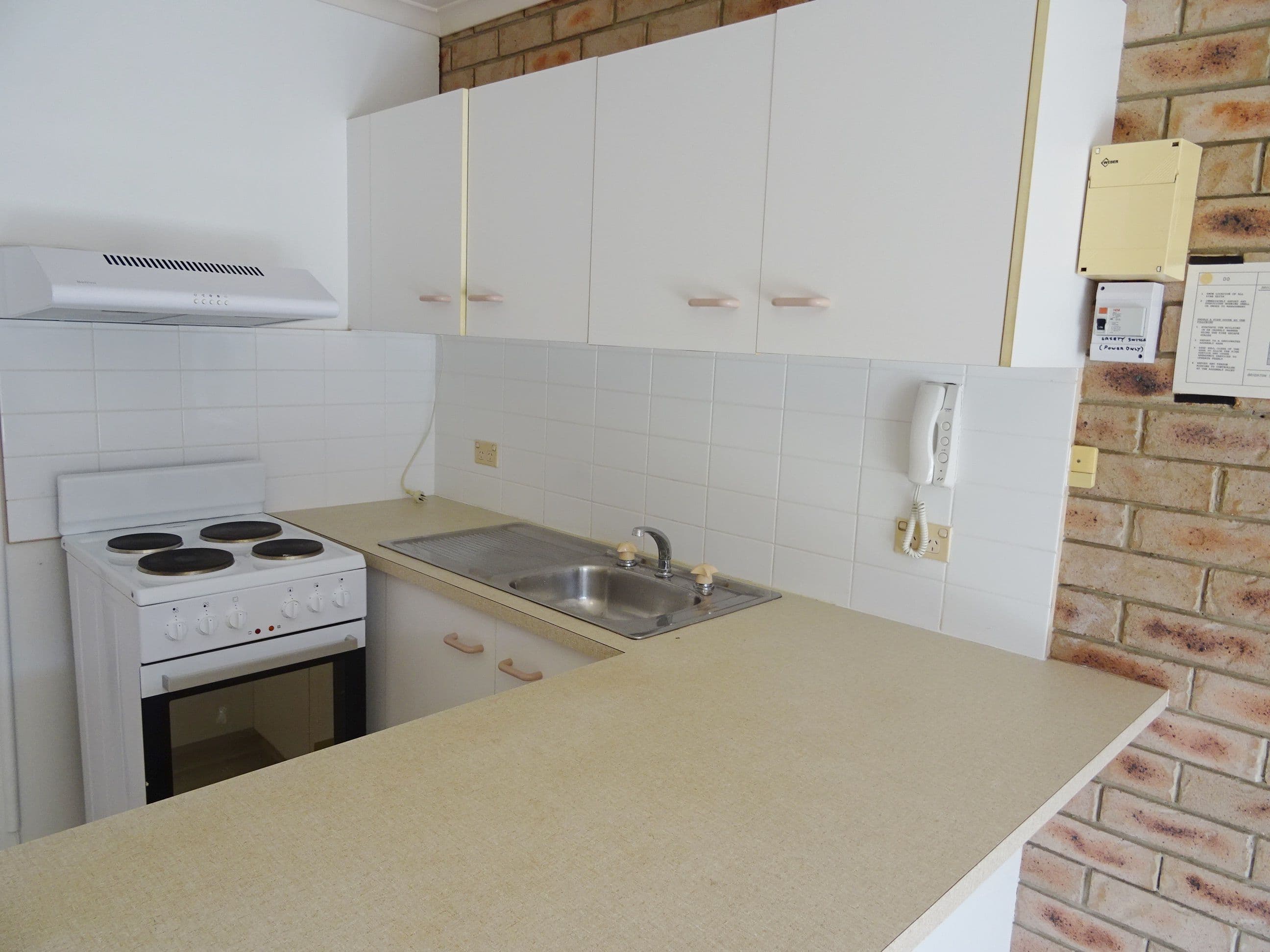 4 Brighton Street, Biggera Waters QLD 4216, Biggera Waters - Thumbnail 7