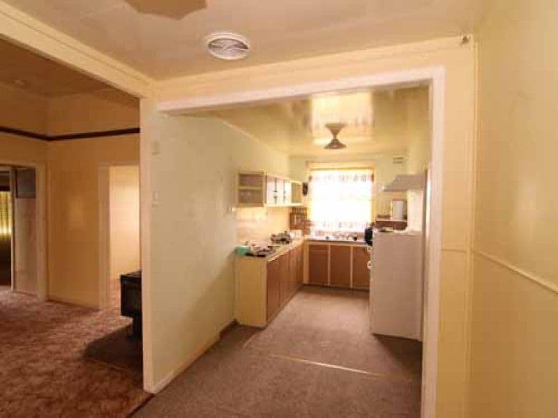 21 Thomas Street, GLEN INNES NSW 2370, Glen Innes - Thumbnail 3