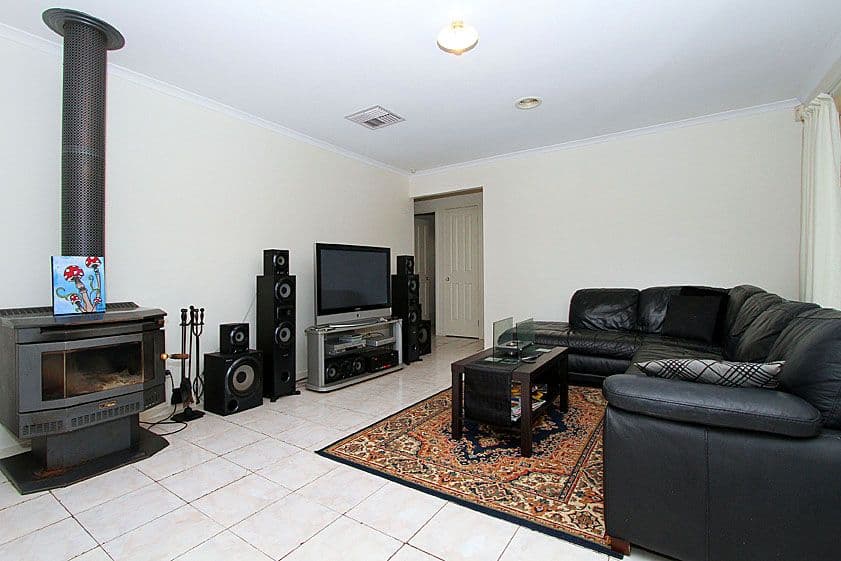 13 Hawkesbury Court, THOMASTOWN VIC 3074, Thomastown - Thumbnail 5