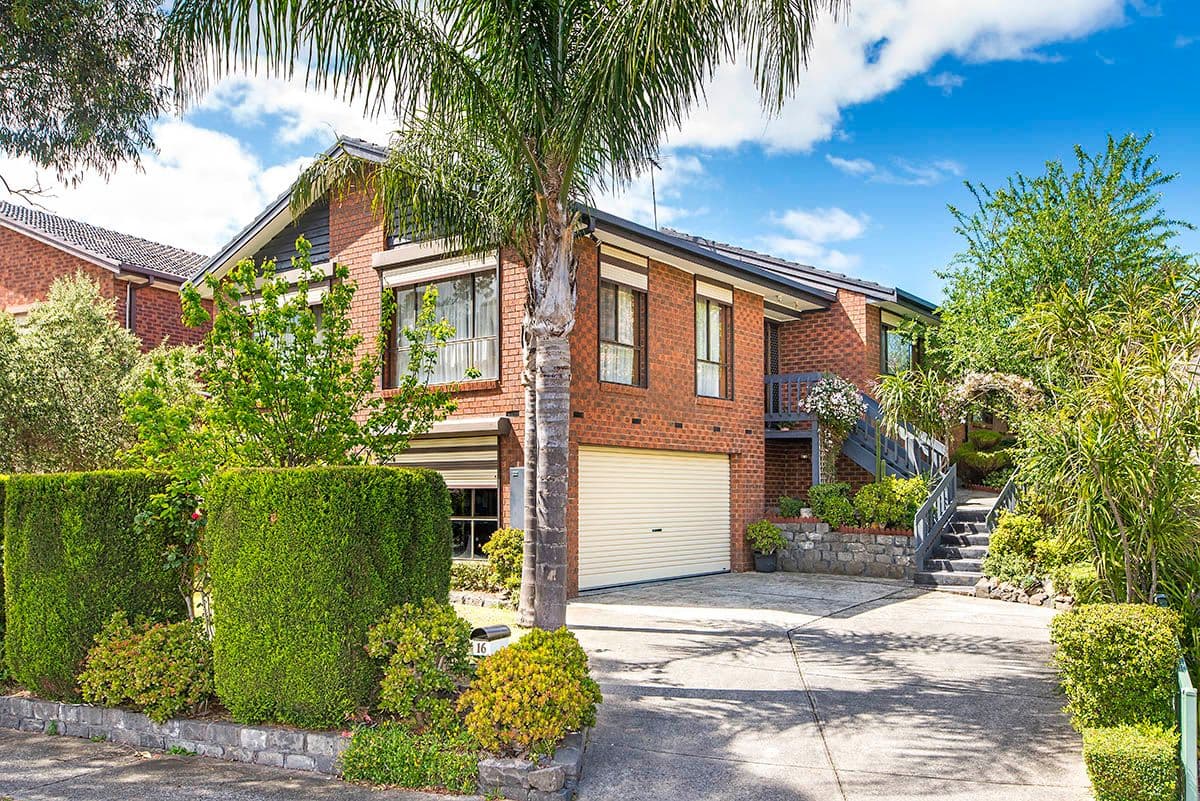 16 McLaughlin Crescent, MILL PARK VIC 3082, Mill Park - Image 1