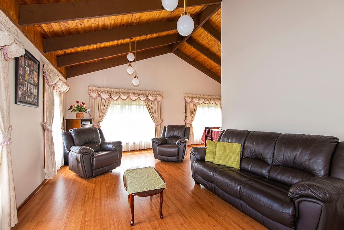 16 McLaughlin Crescent, MILL PARK VIC 3082, Mill Park - Thumbnail 2
