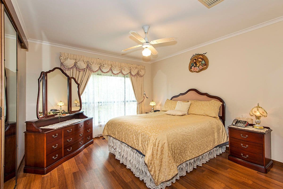16 McLaughlin Crescent, MILL PARK VIC 3082, Mill Park - Thumbnail 7
