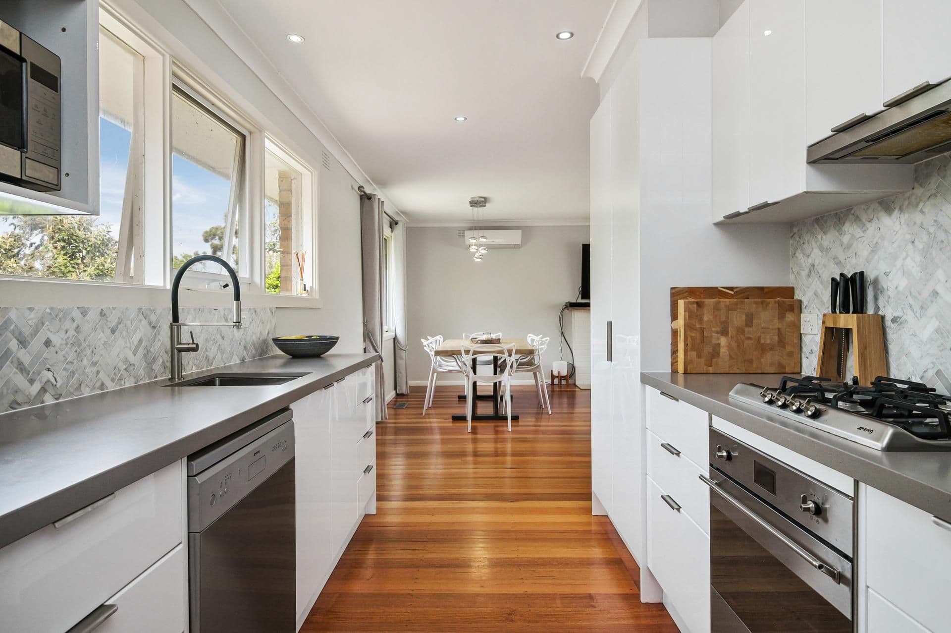 10 Hillview Drive, Kilsyth VIC 3137, Kilsyth - Thumbnail 2