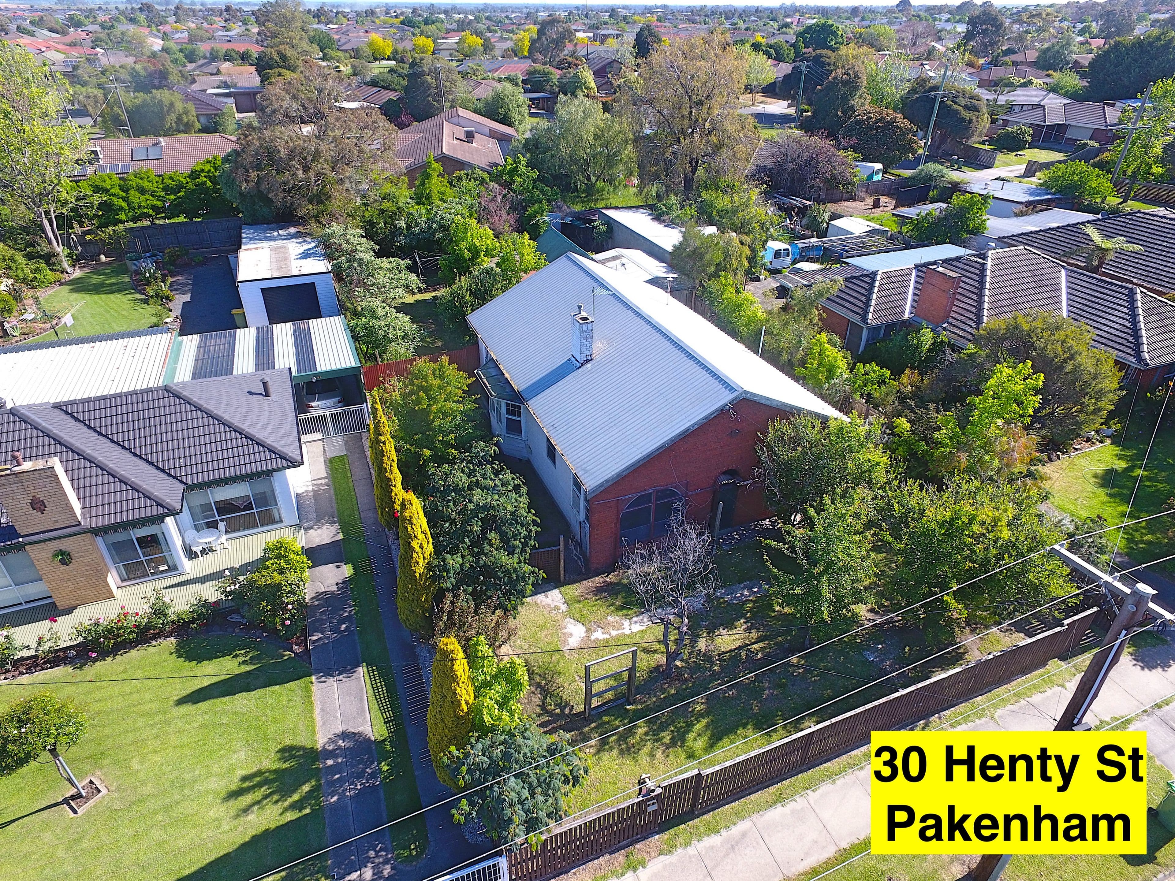 30 Henty Street, Pakenham VIC 3810, Pakenham - Thumbnail 3