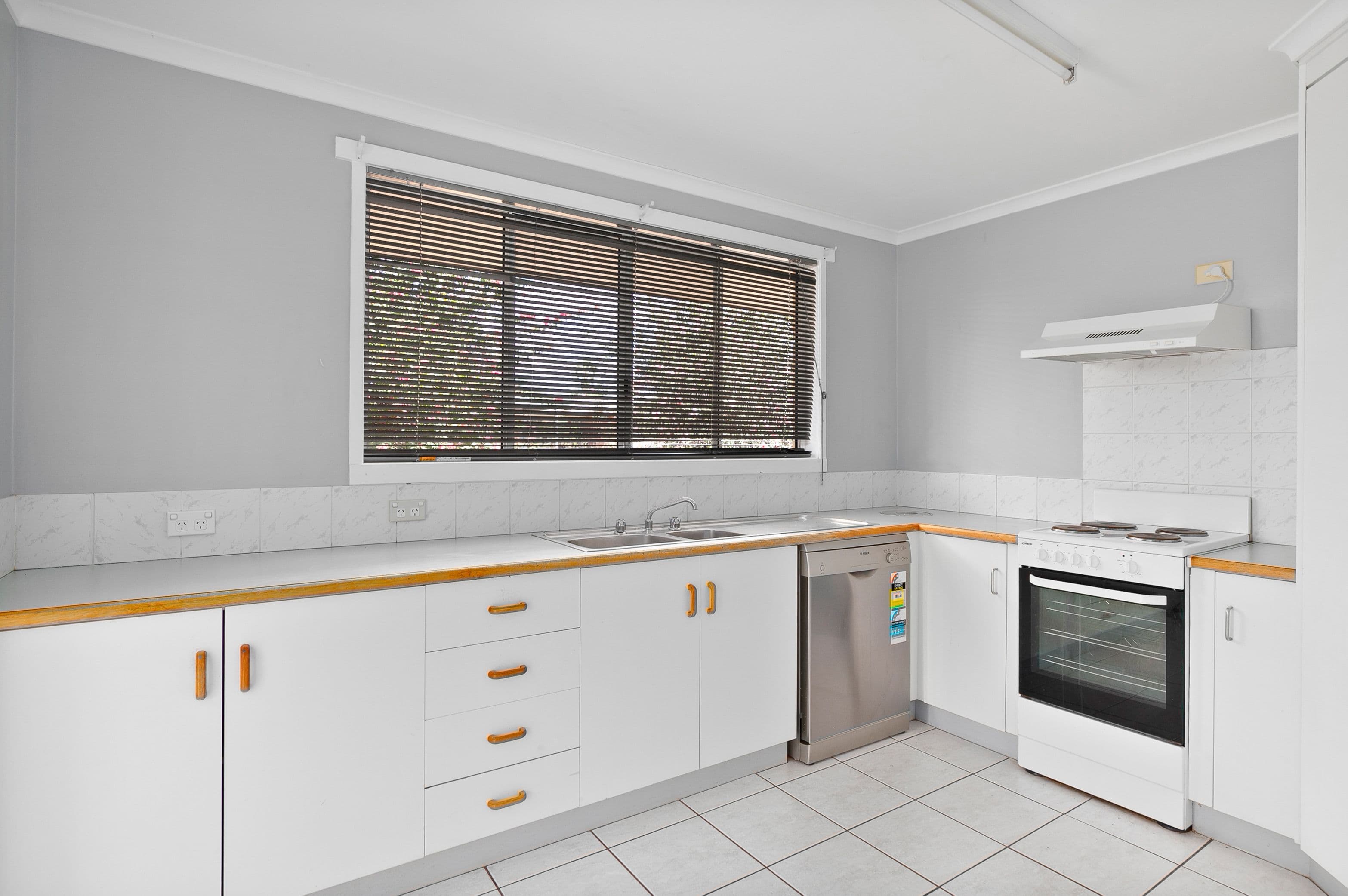 45 Staal Crescent, Emerald QLD 4720, Emerald - Thumbnail 7