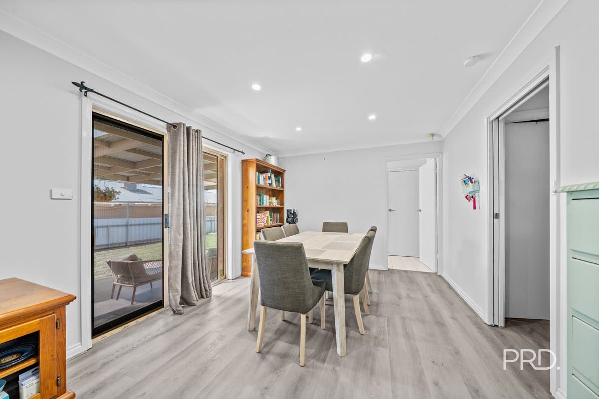 28 Kimba Drive, GLENFIELD PARK NSW 2650, Glenfield Park - Thumbnail 5