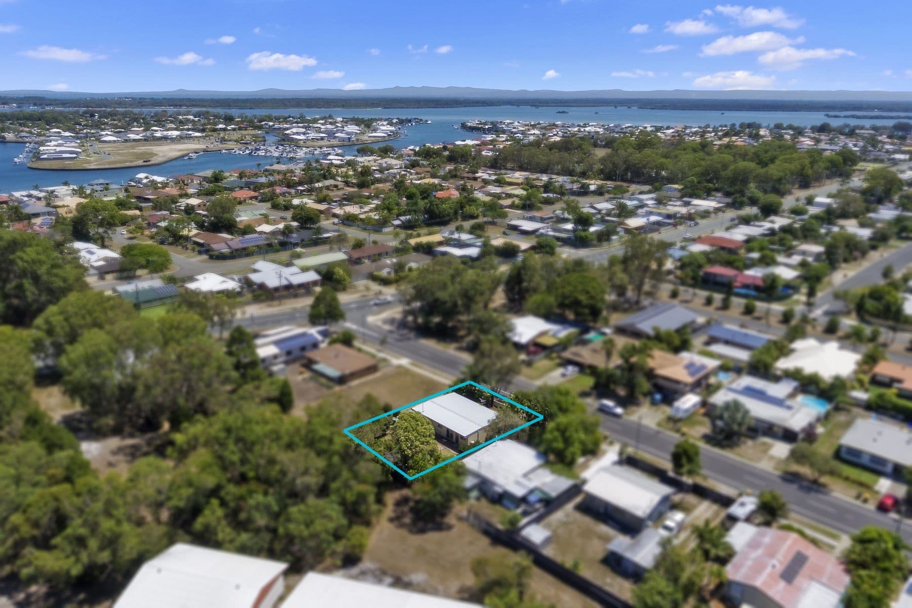7 Alpinia Avenue, Banksia Beach QLD 4507, Banksia Beach - Image 1