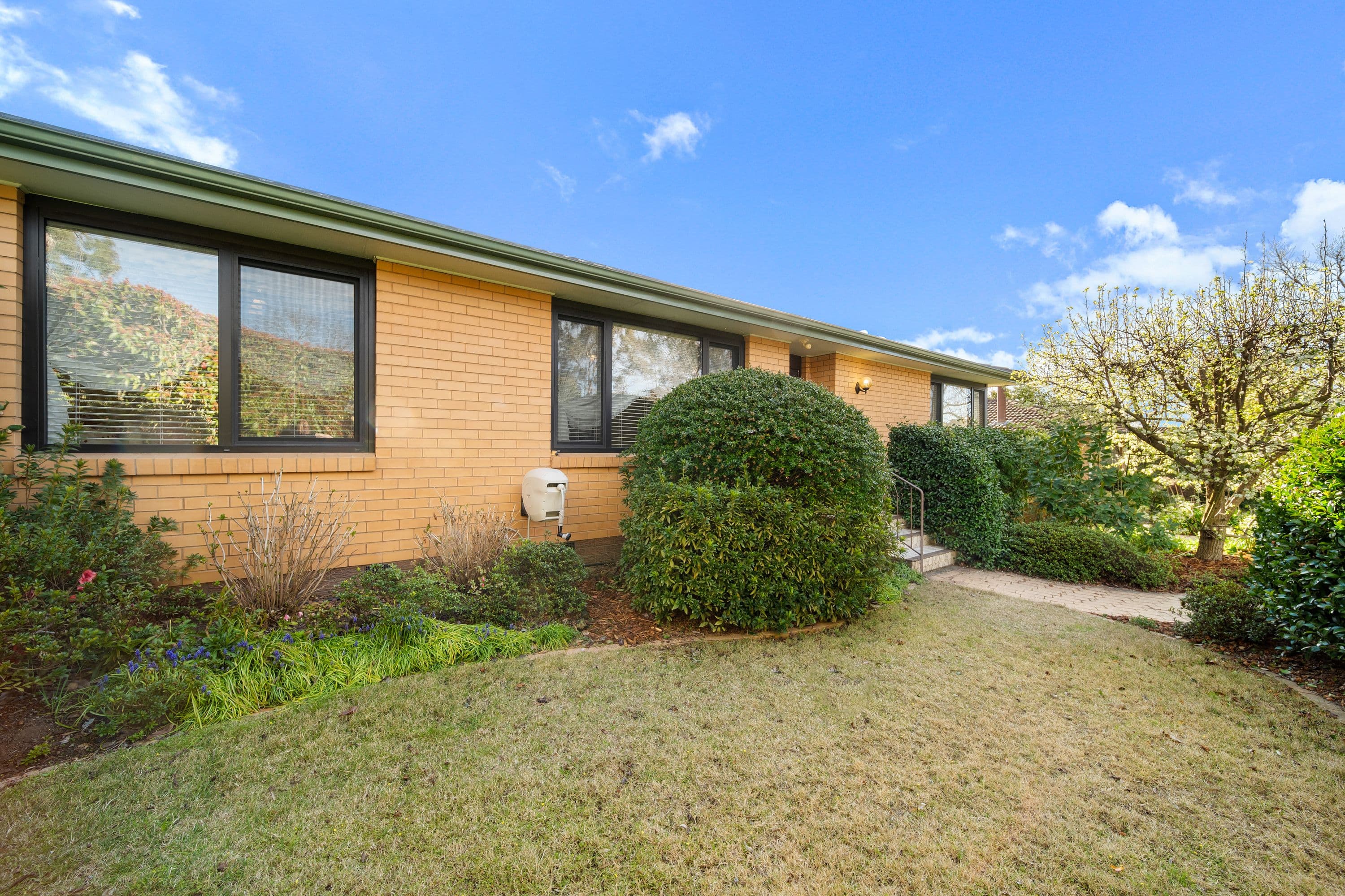 28 Mackellar Crescent, Cook ACT 2614, Cook - Thumbnail 6