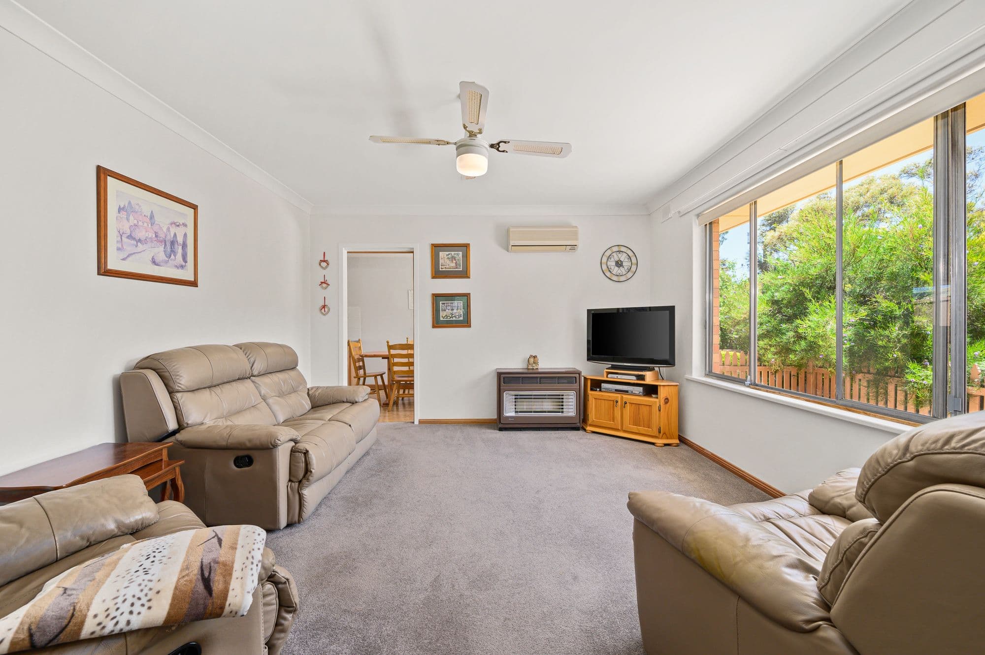 31 Collins Parade, Hackham SA 5163, Hackham - Thumbnail 2