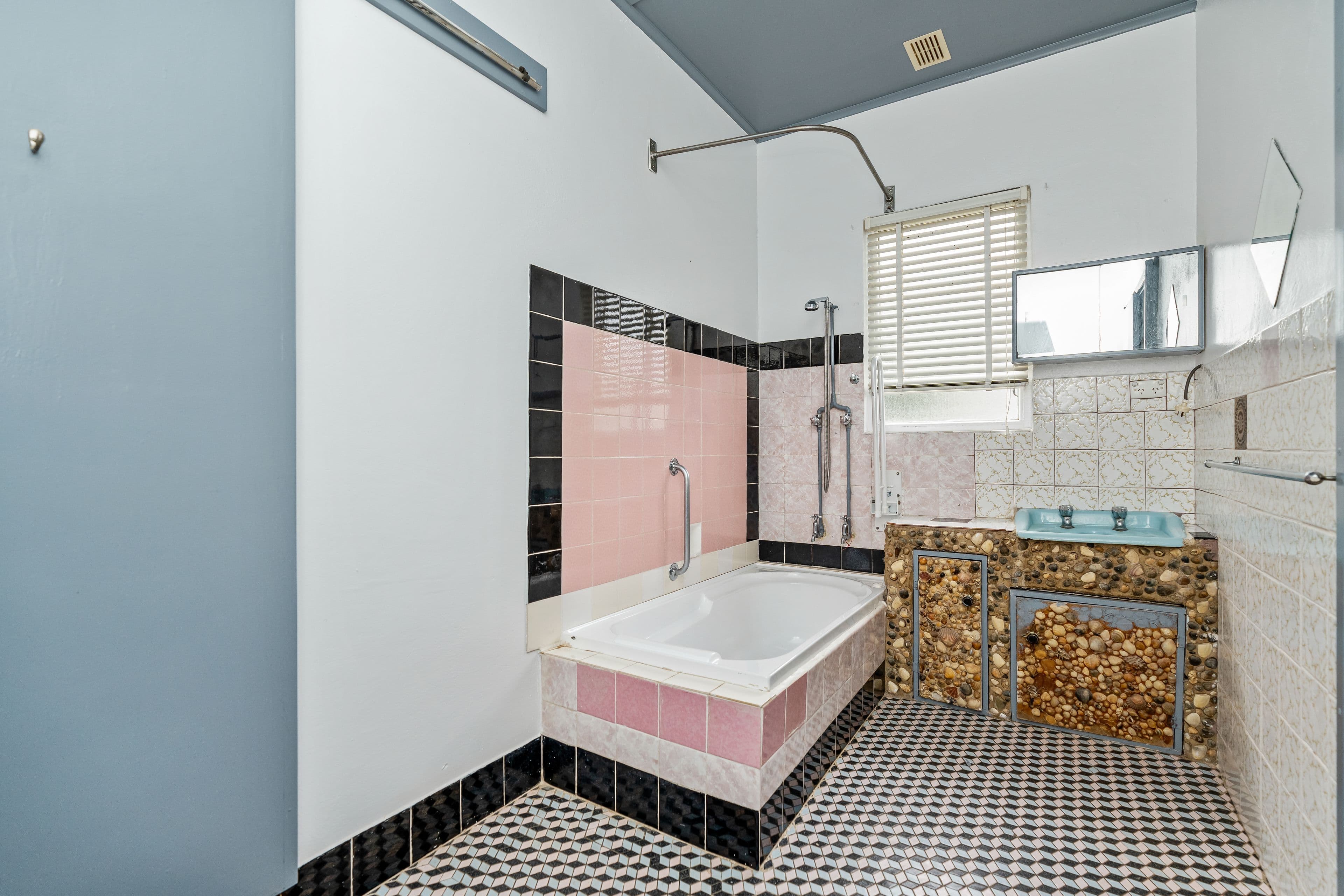 18 Hart Street, Junee NSW 2663, Junee - Thumbnail 8