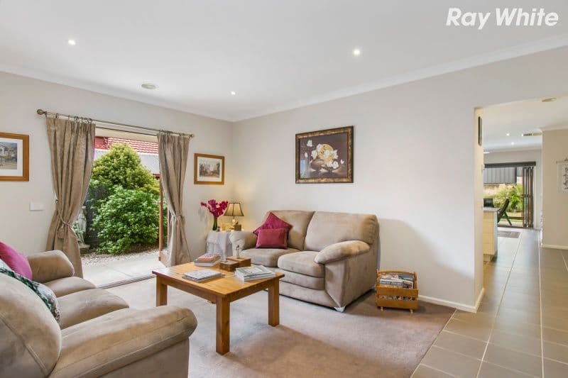 75 Leigh Drive, Pakenham VIC 3810, Pakenham - Thumbnail 4
