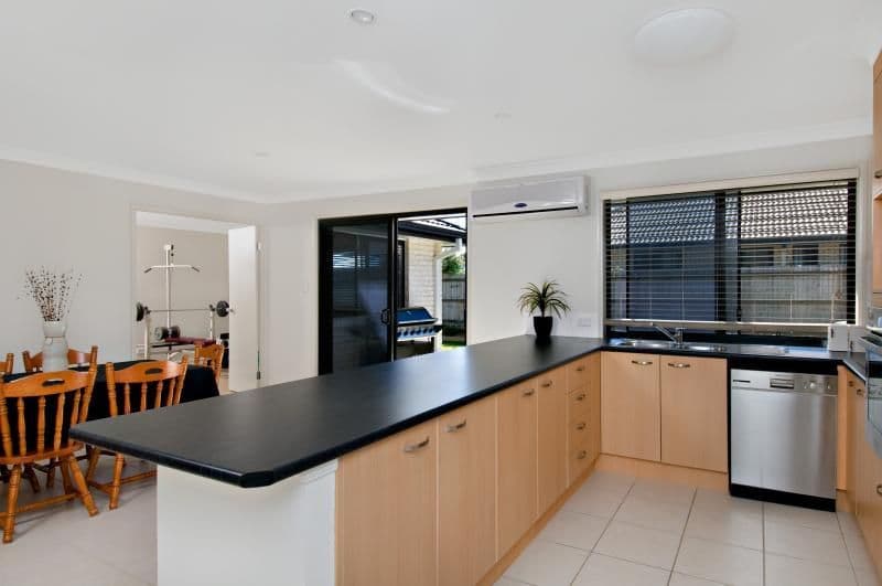 33 Huntley Place, CALOUNDRA QLD 4551, Caloundra - Thumbnail 2