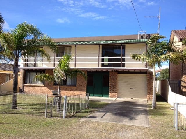 14 Callala Beach Road, Callala Beach NSW 2540, Callala Beach - Thumbnail 2
