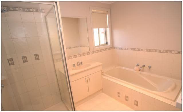 33 Canterbury Drive, MILDURA VIC 3500, Mildura - Thumbnail 3