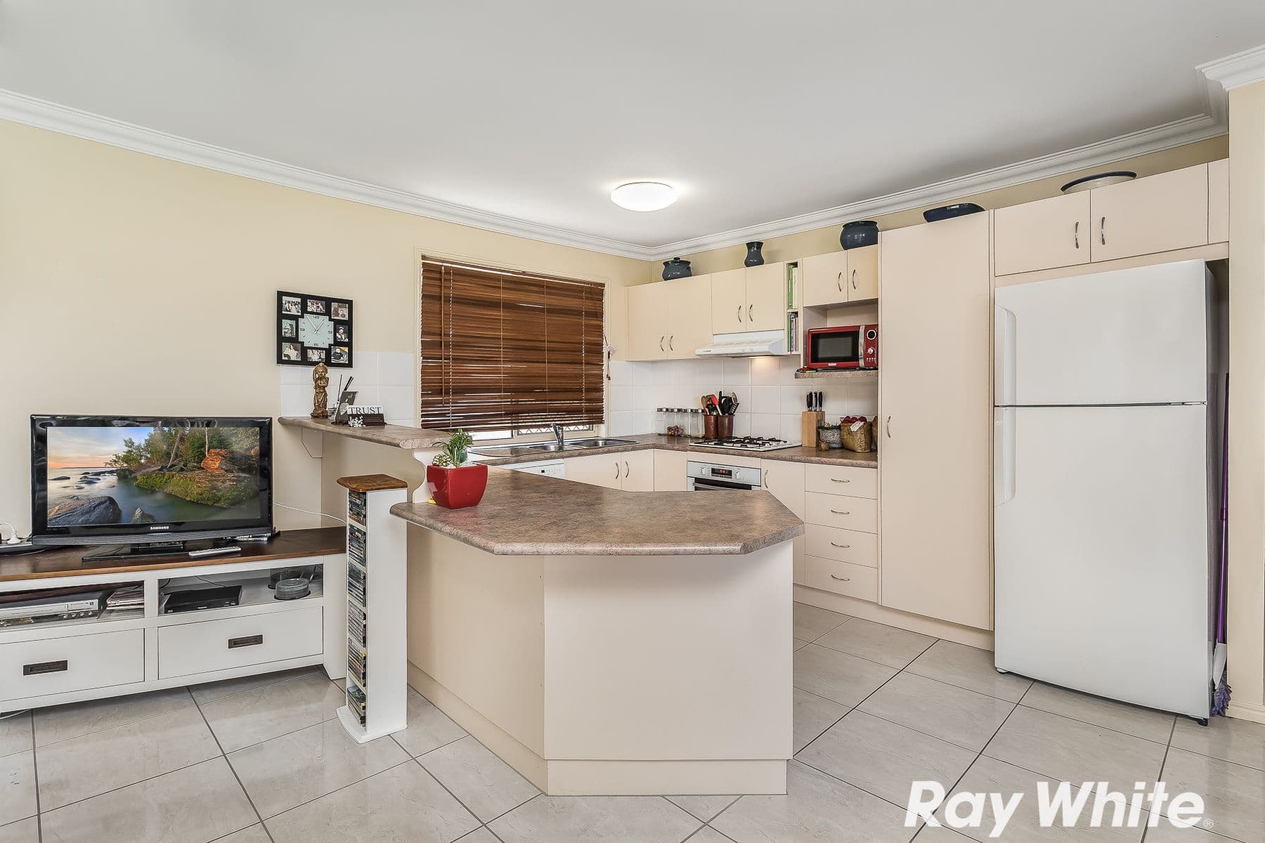 7 Faraday Court, Kallangur QLD 4503, Kallangur - Thumbnail 3