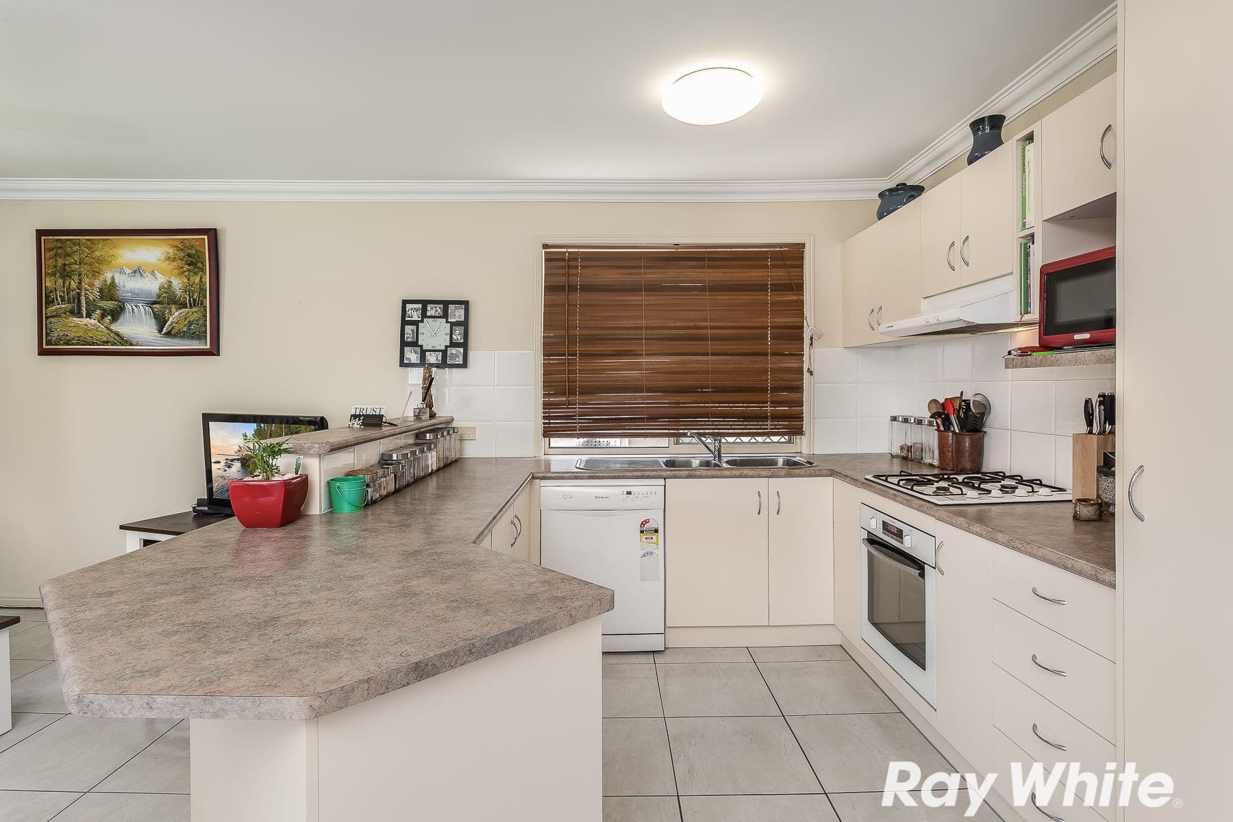 7 Faraday Court, Kallangur QLD 4503, Kallangur - Thumbnail 4