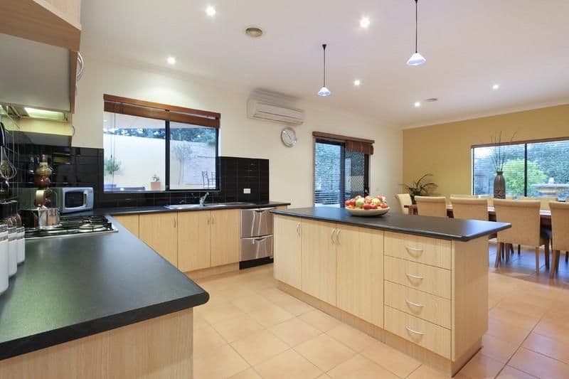 8 Overton Close, ROWVILLE VIC 3178, Rowville - Thumbnail 5