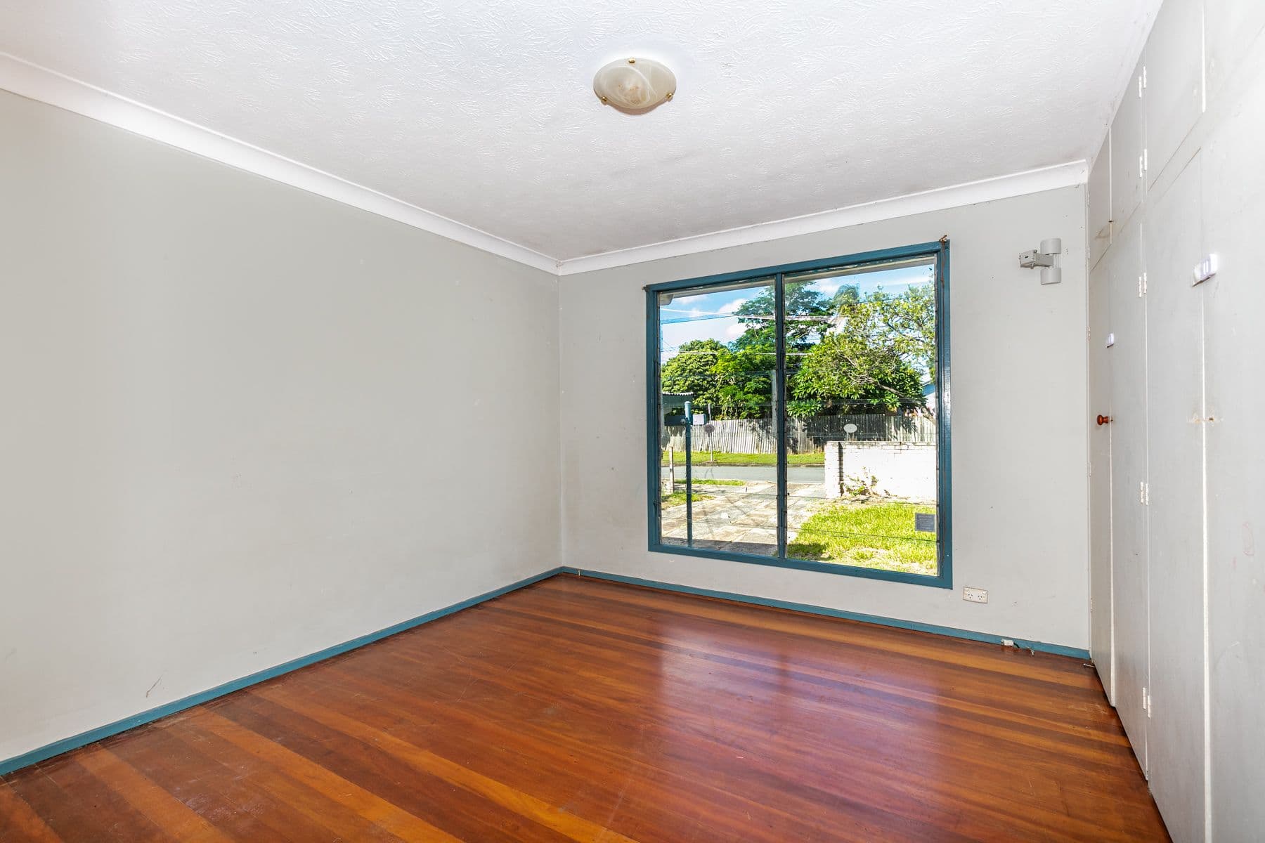 10 Flinders Street, Logan Central QLD 4114, Logan Central - Thumbnail 2