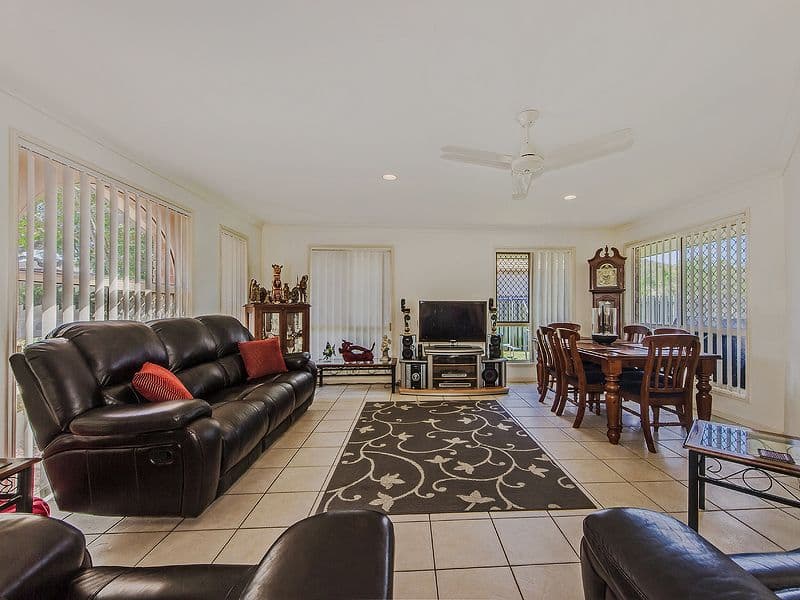 27 Barrs Avenue, OXENFORD QLD 4210, Oxenford - Thumbnail 2