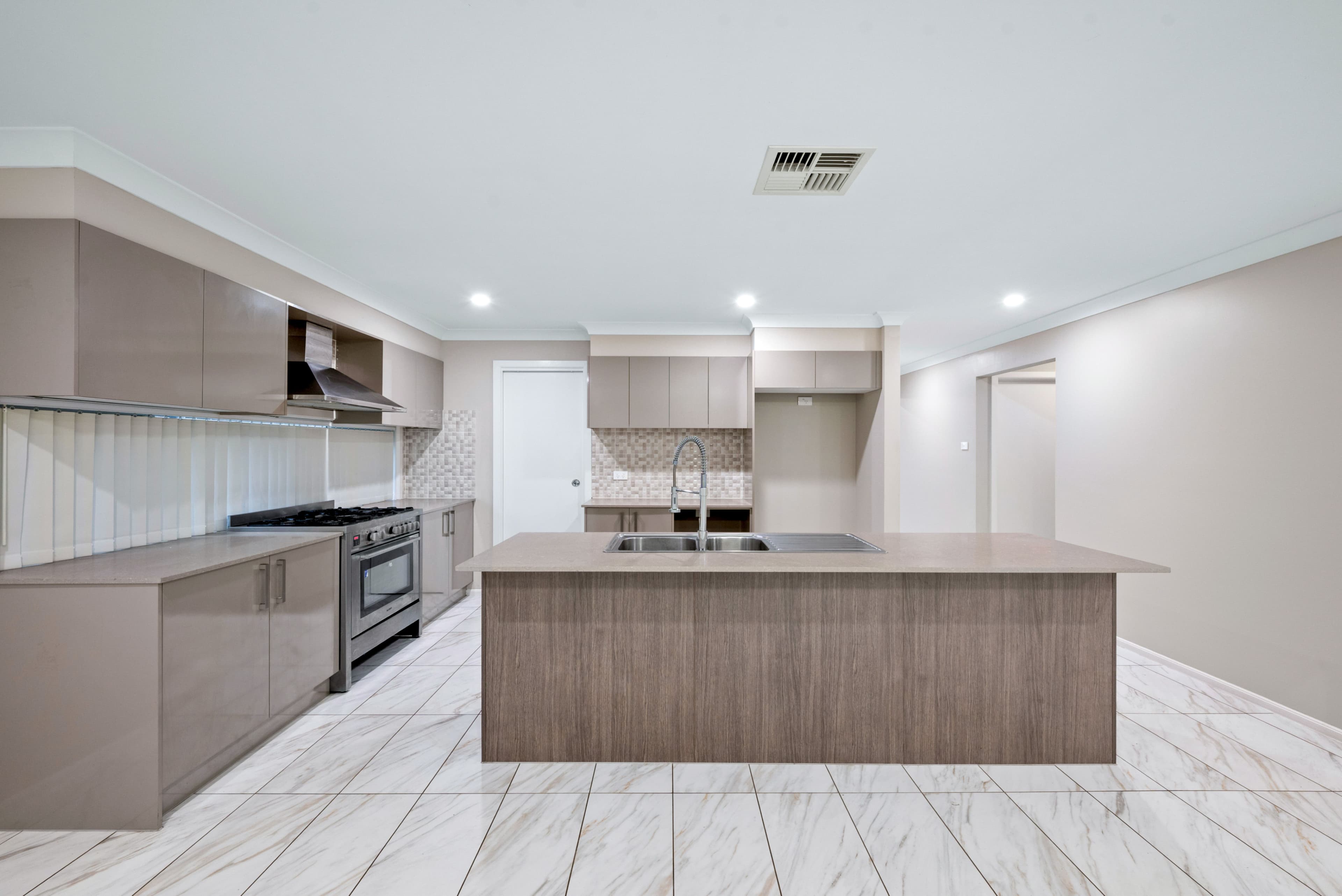5 Kingsbury Road, Edmondson Park NSW 2174, Edmondson Park - Thumbnail 4