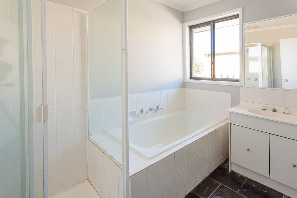 16 Marngo Court, Kurunjang VIC 3337, Kurunjang - Thumbnail 5