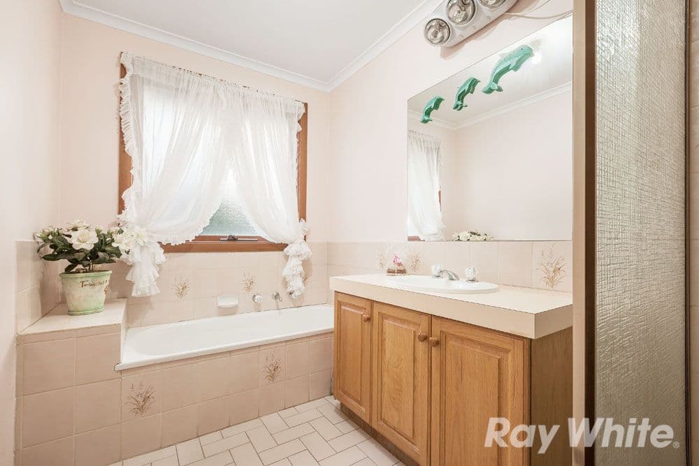 152 Roycroft Avenue, Mill Park VIC 3082, Mill Park - Thumbnail 6