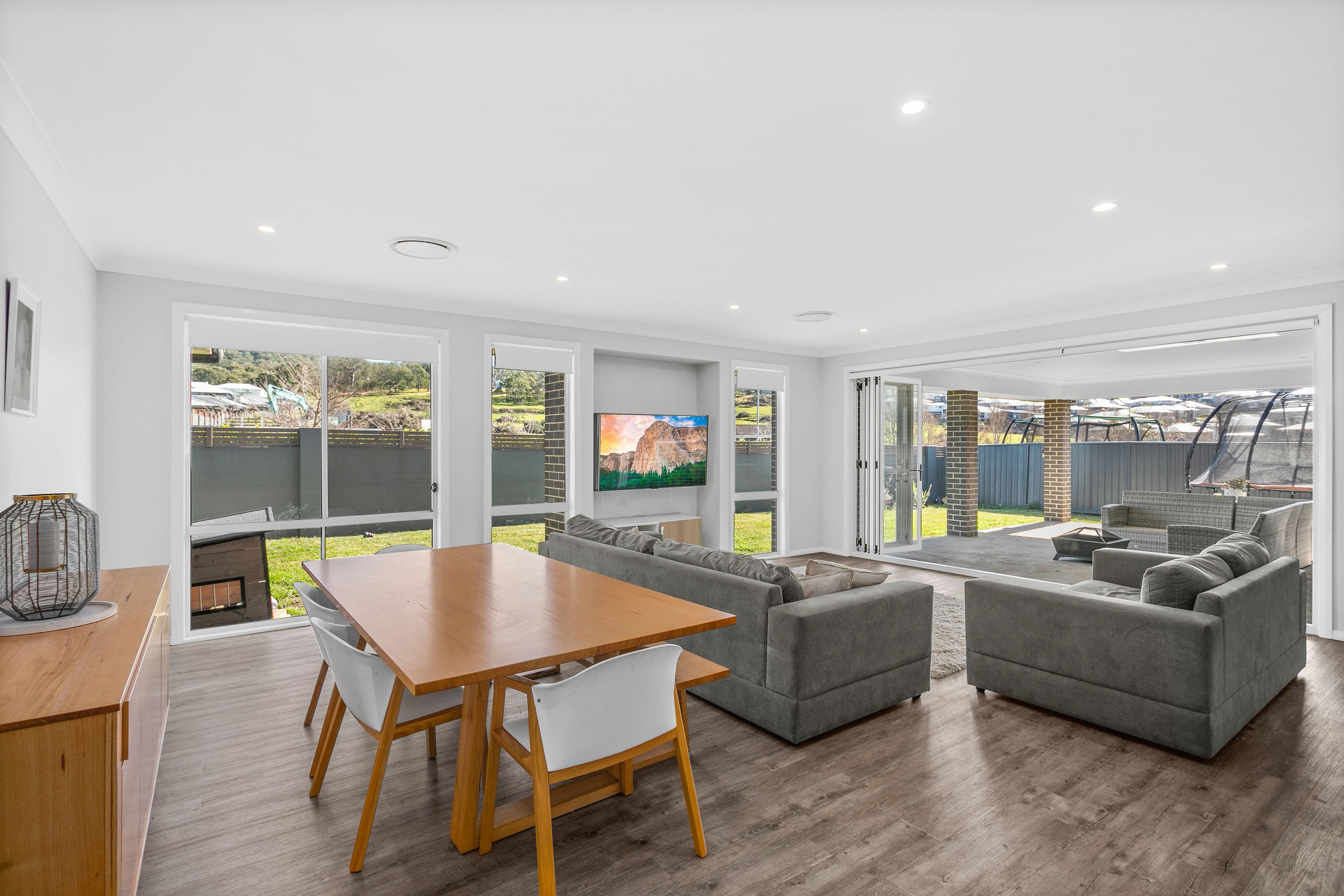 1 Bartlett Crescent, Calderwood NSW 2527, Calderwood - Thumbnail 2