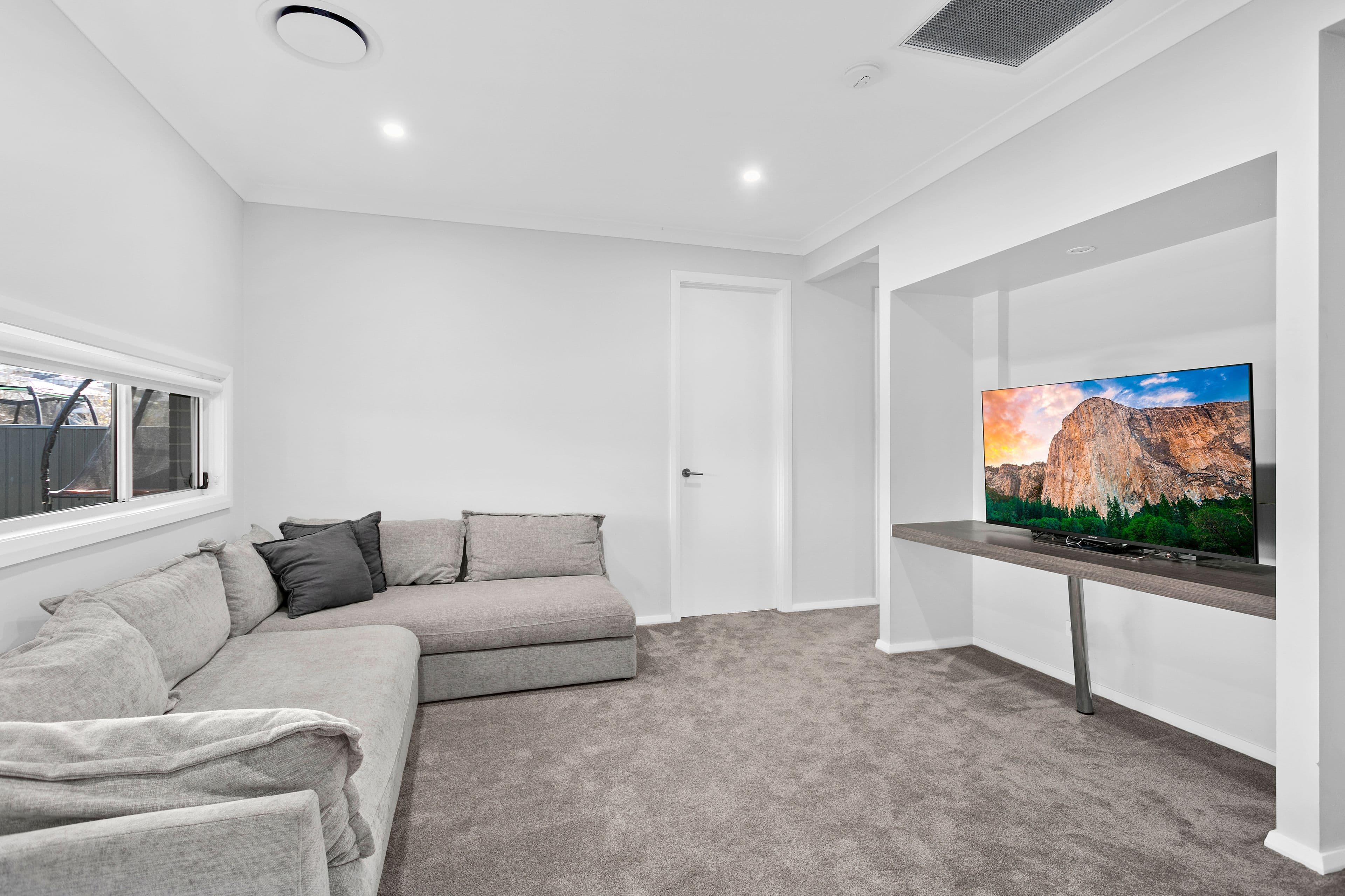 1 Bartlett Crescent, Calderwood NSW 2527, Calderwood - Thumbnail 7