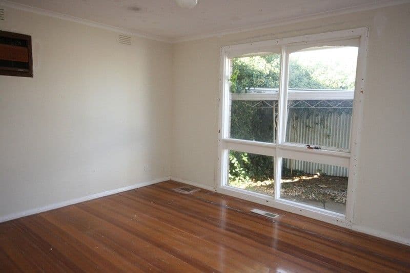 8 Robyn Avenue, ALBANVALE VIC 3021, Albanvale - Thumbnail 4