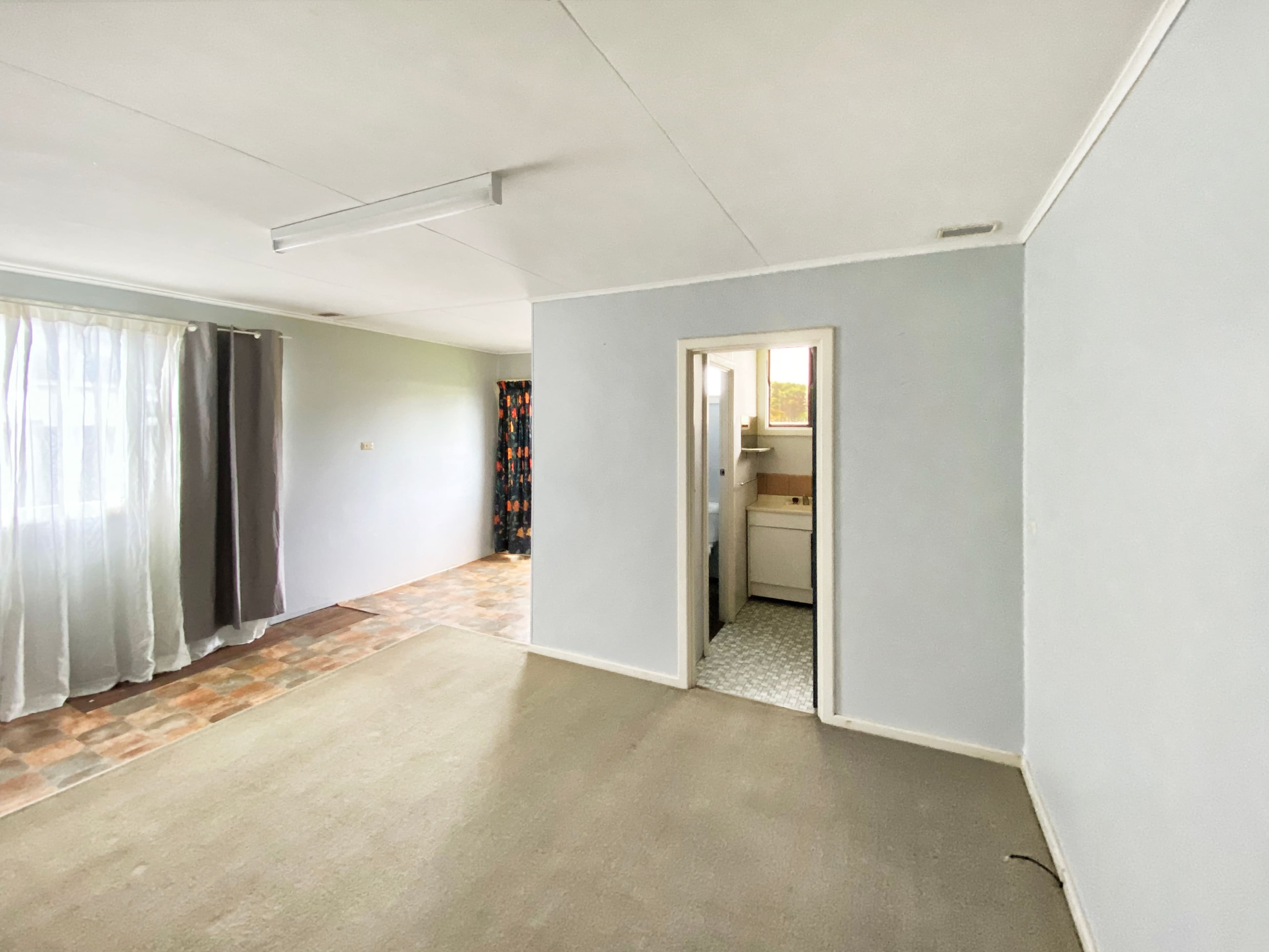 194 Bayview Drive, Little Grove WA 6330, Little Grove - Thumbnail 5