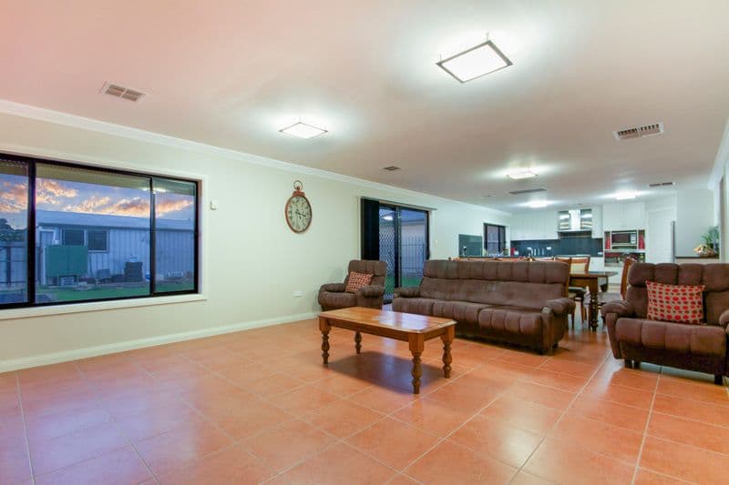 26 Leeds Avenue, Northfield SA 5085, Northfield - Thumbnail 4