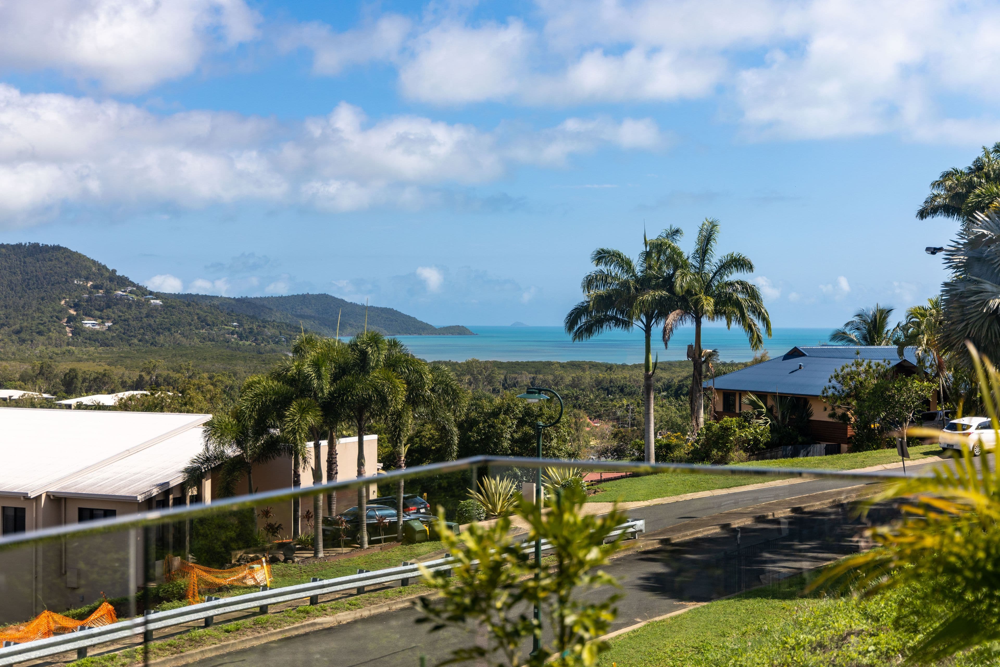 11 Whitehaven Crescent, Cannonvale QLD 4802, Cannonvale - Thumbnail 4