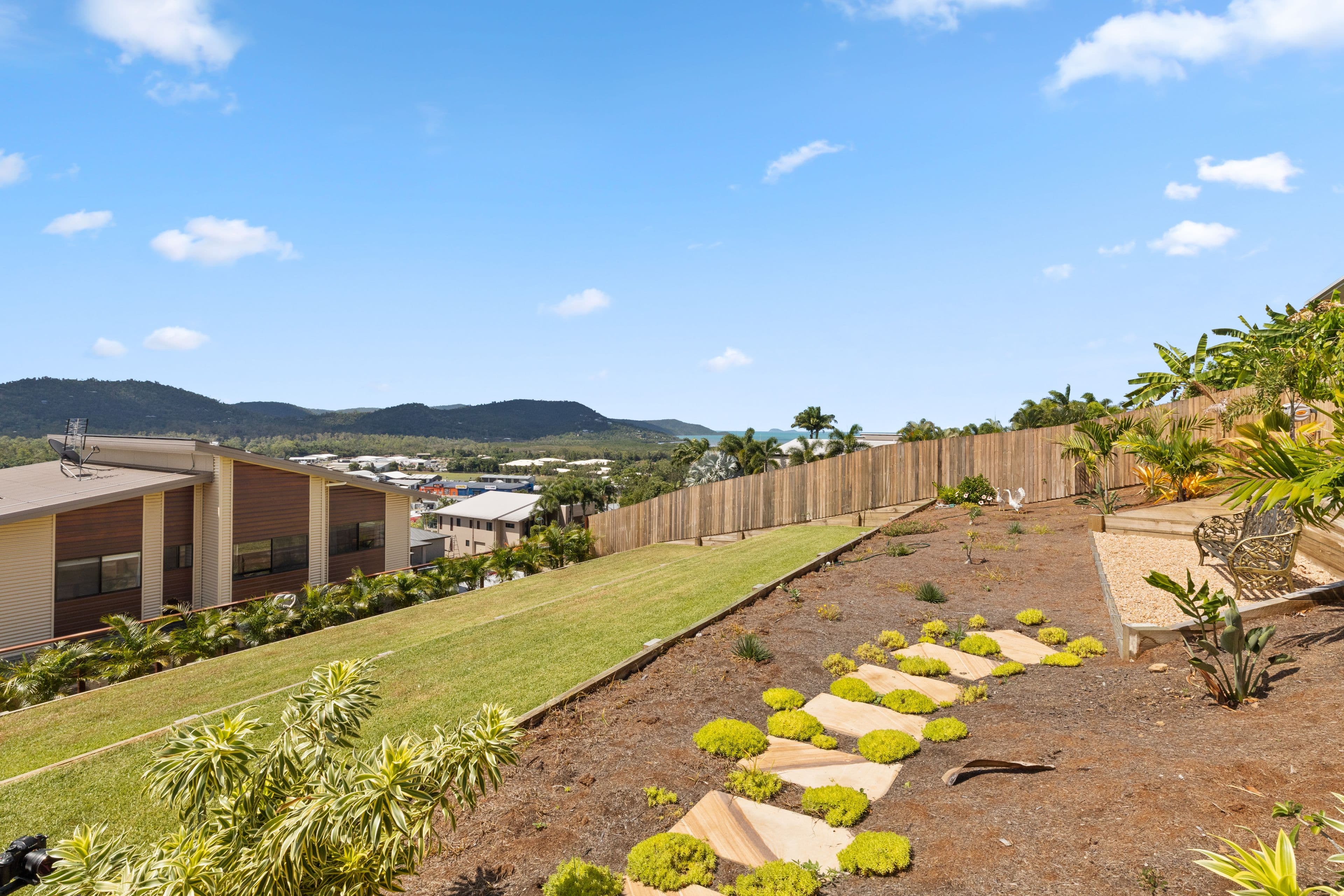 11 Whitehaven Crescent, Cannonvale QLD 4802, Cannonvale - Thumbnail 8