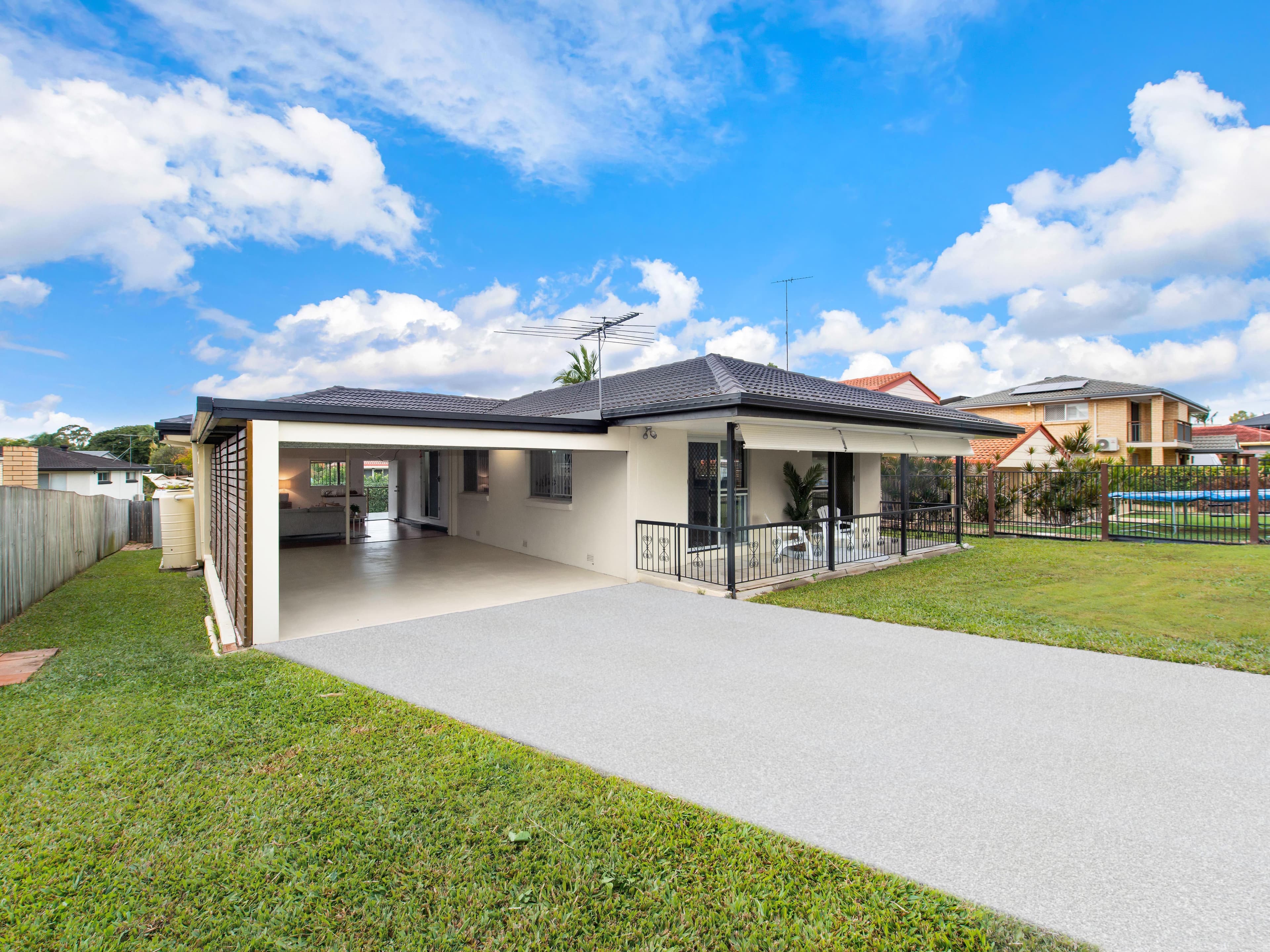 37 Honeysuckle Street, Mansfield QLD 4122, Mansfield - Thumbnail 3