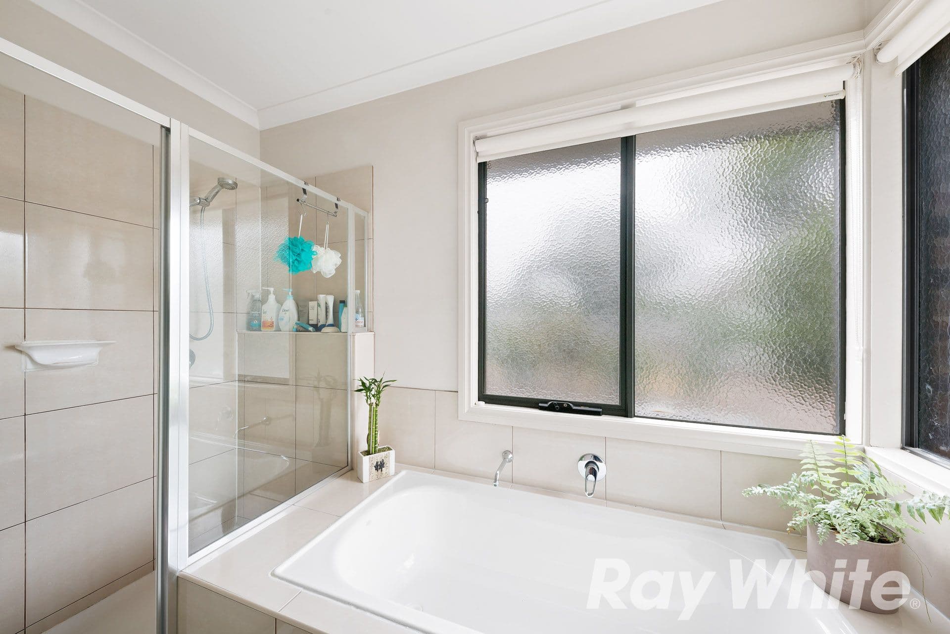 63 Kathryn Road, Knoxfield VIC 3180, Knoxfield - Thumbnail 3