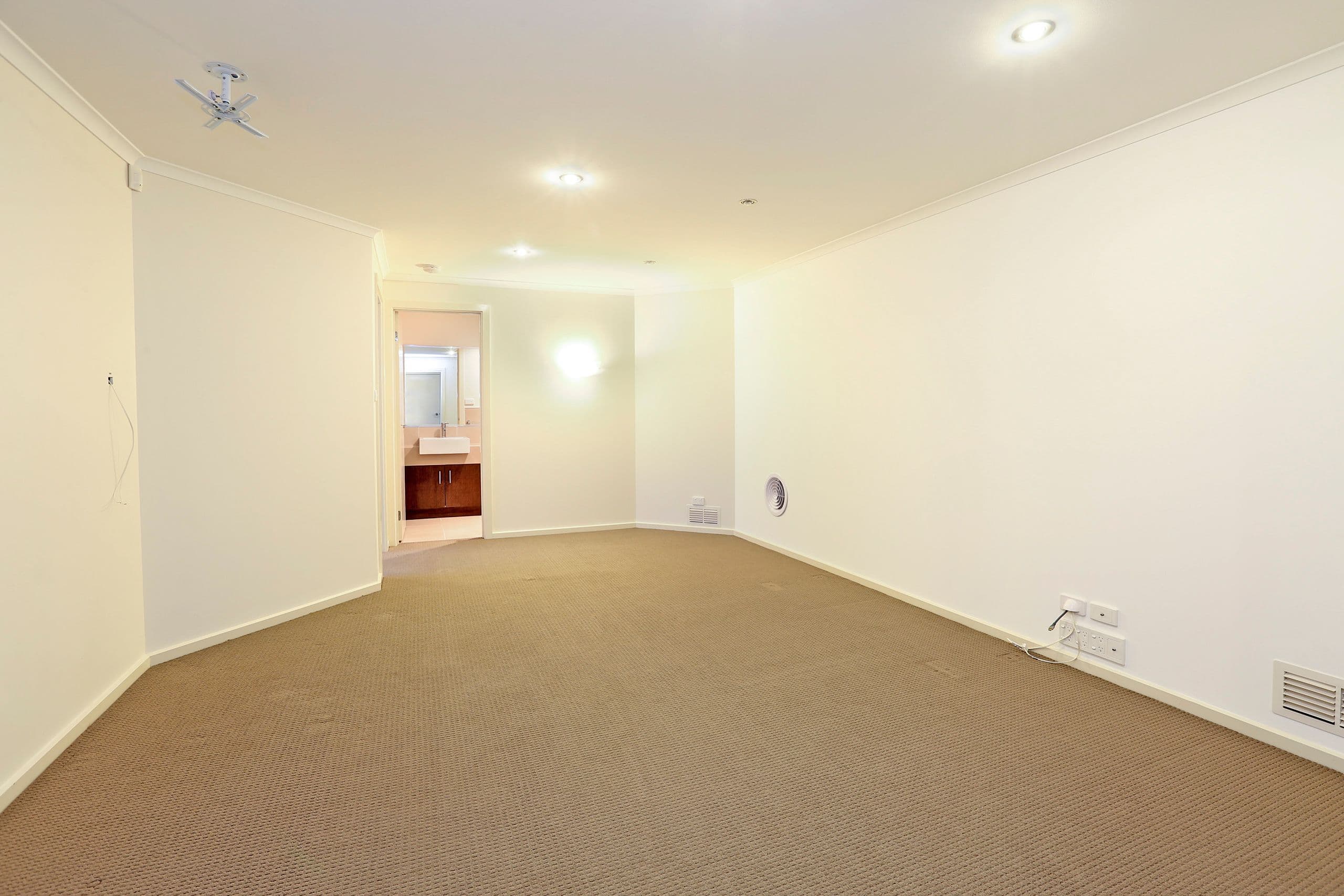22 Grosvenor Drive, Wandana Heights VIC 3216, Wandana Heights - Thumbnail 4